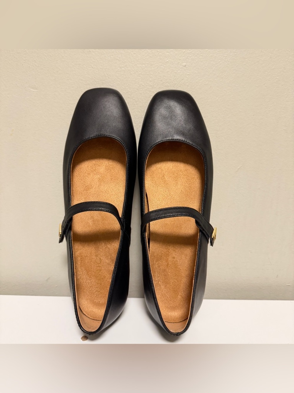 Vionic Black Mary Jane Flats